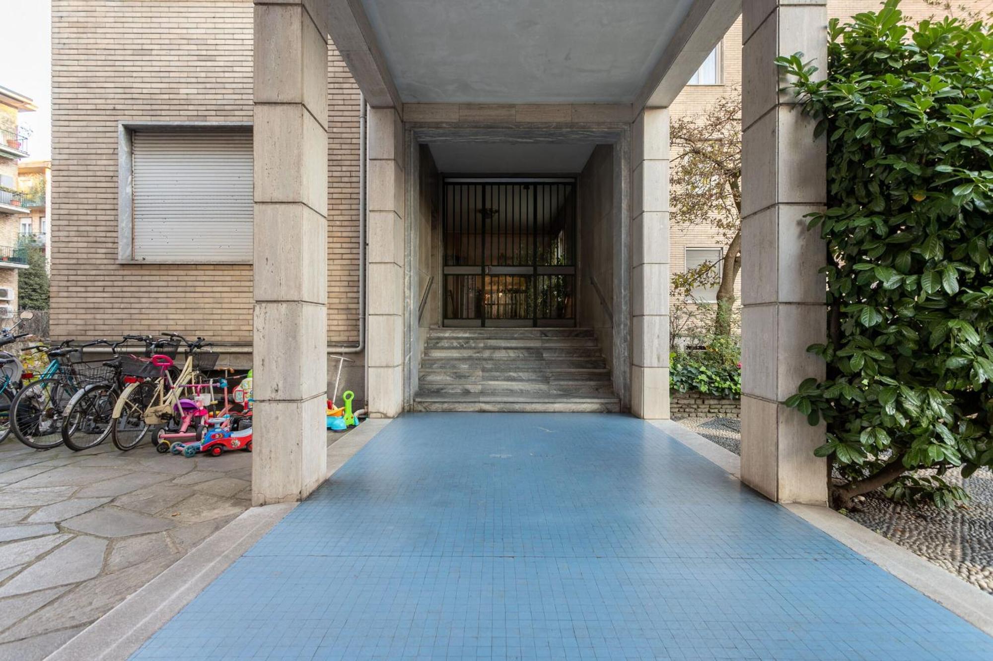 Apartment Serra 2br With Terrace By Halldis Mailand